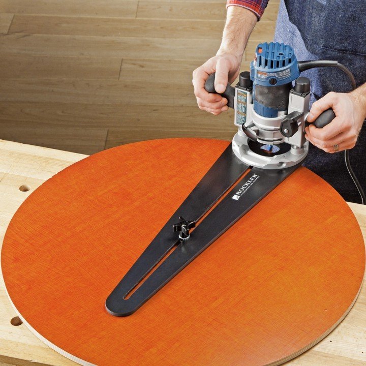Couper facilement un rond parfait dans une planche de bois:Astuce bricolage  N°1 